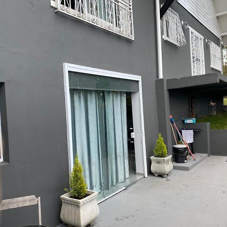 Campos do JordãoKitnet Aconchegante Em Bairro Nobre Bem Localizado公寓 外观 照片